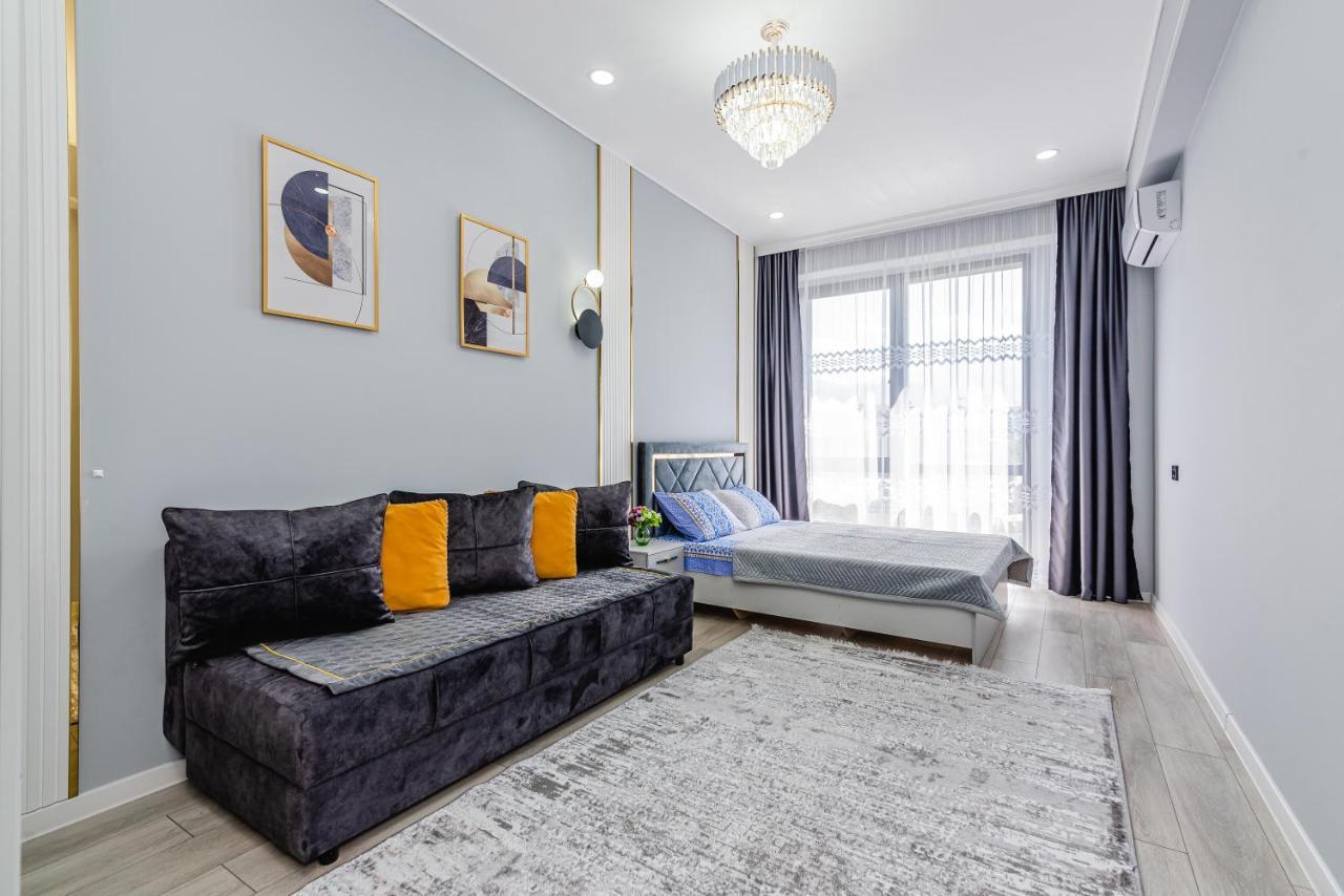 Apartament Heaven 10 Ałma Ata Zewnętrze zdjęcie